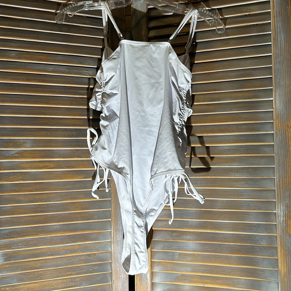 Swimsuit - Picture 5 of 5